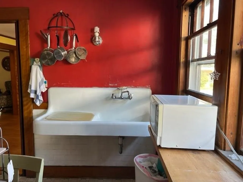 36 Chestnut Street Brattleboro VT 05301