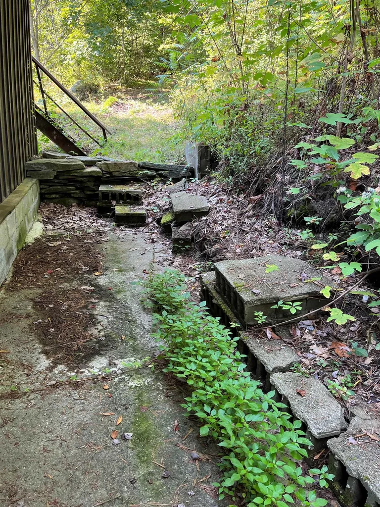 48 Legion Road Newfane VT 05345