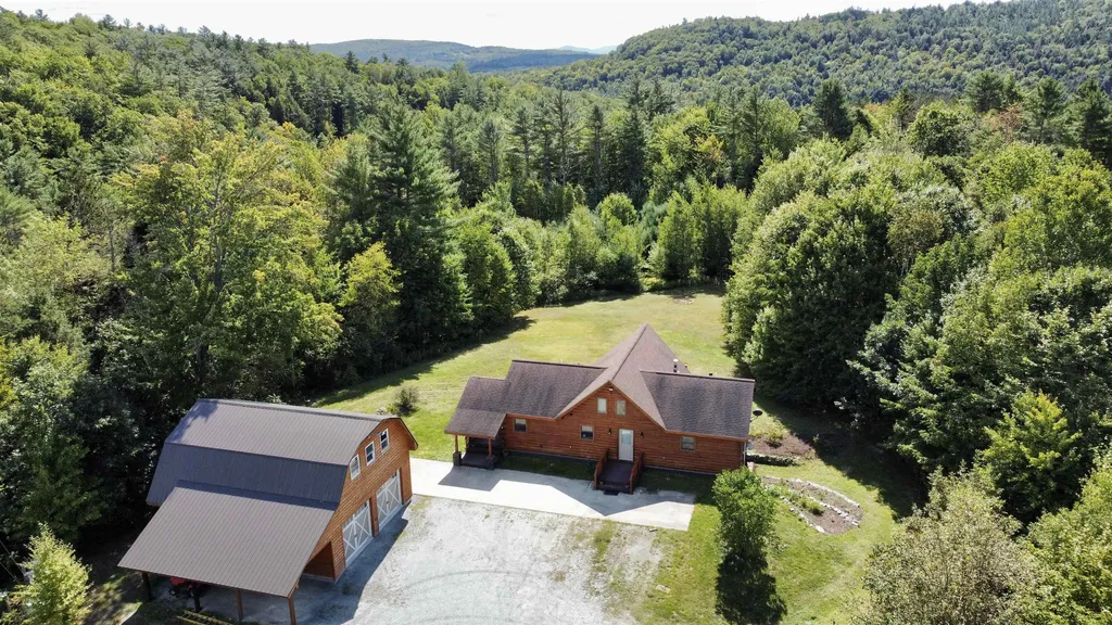 675 Boltonville Road Ryegate VT 05069