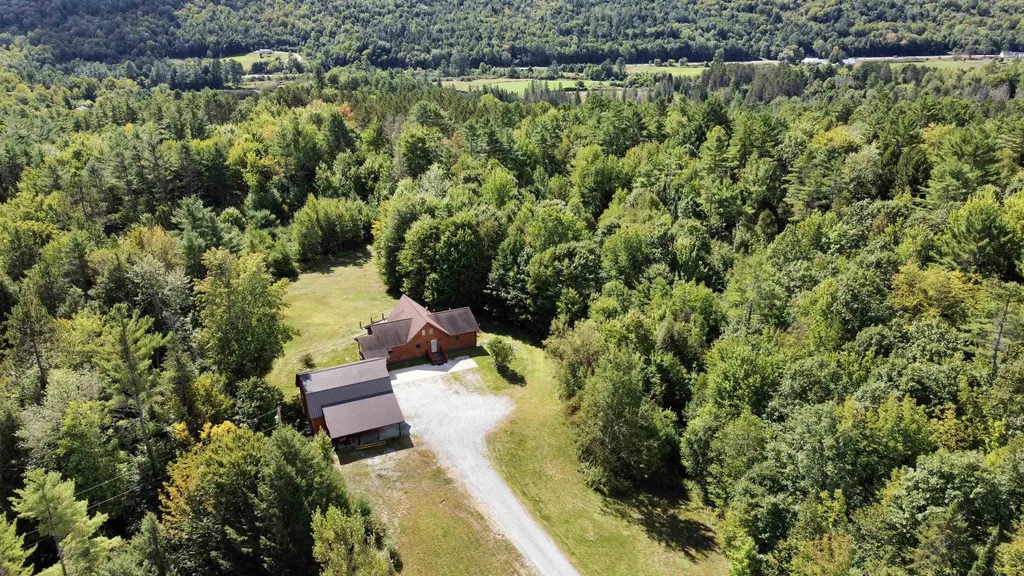 675 Boltonville Road Ryegate VT 05069