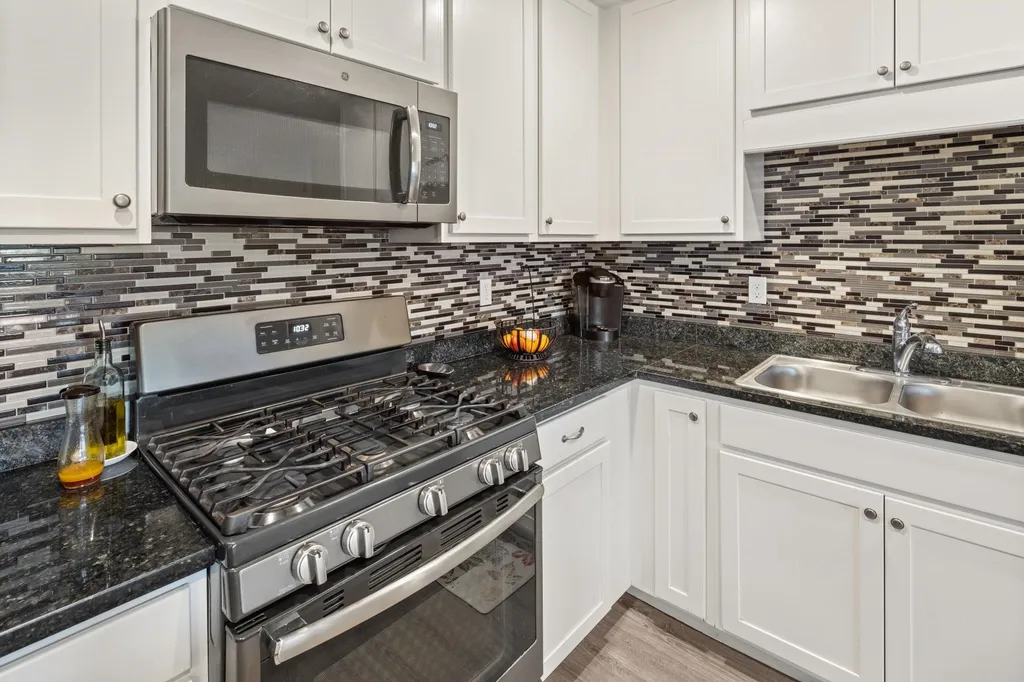 20 East Road Fairfax VT 05454