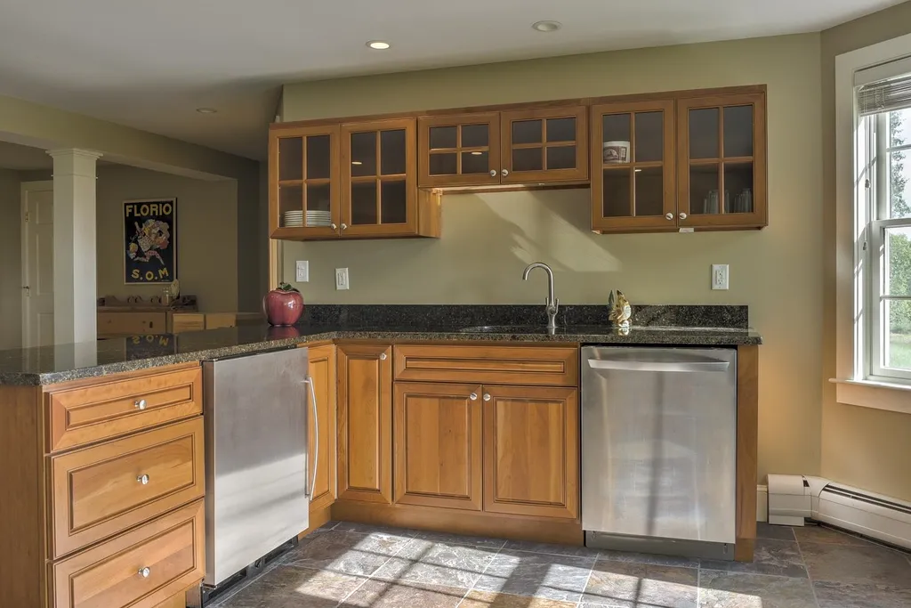 5 Lennon Lane Walpole NH 03608