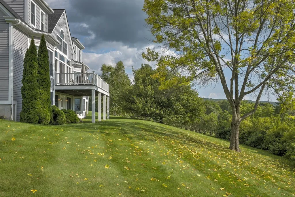 5 Lennon Lane Walpole NH 03608