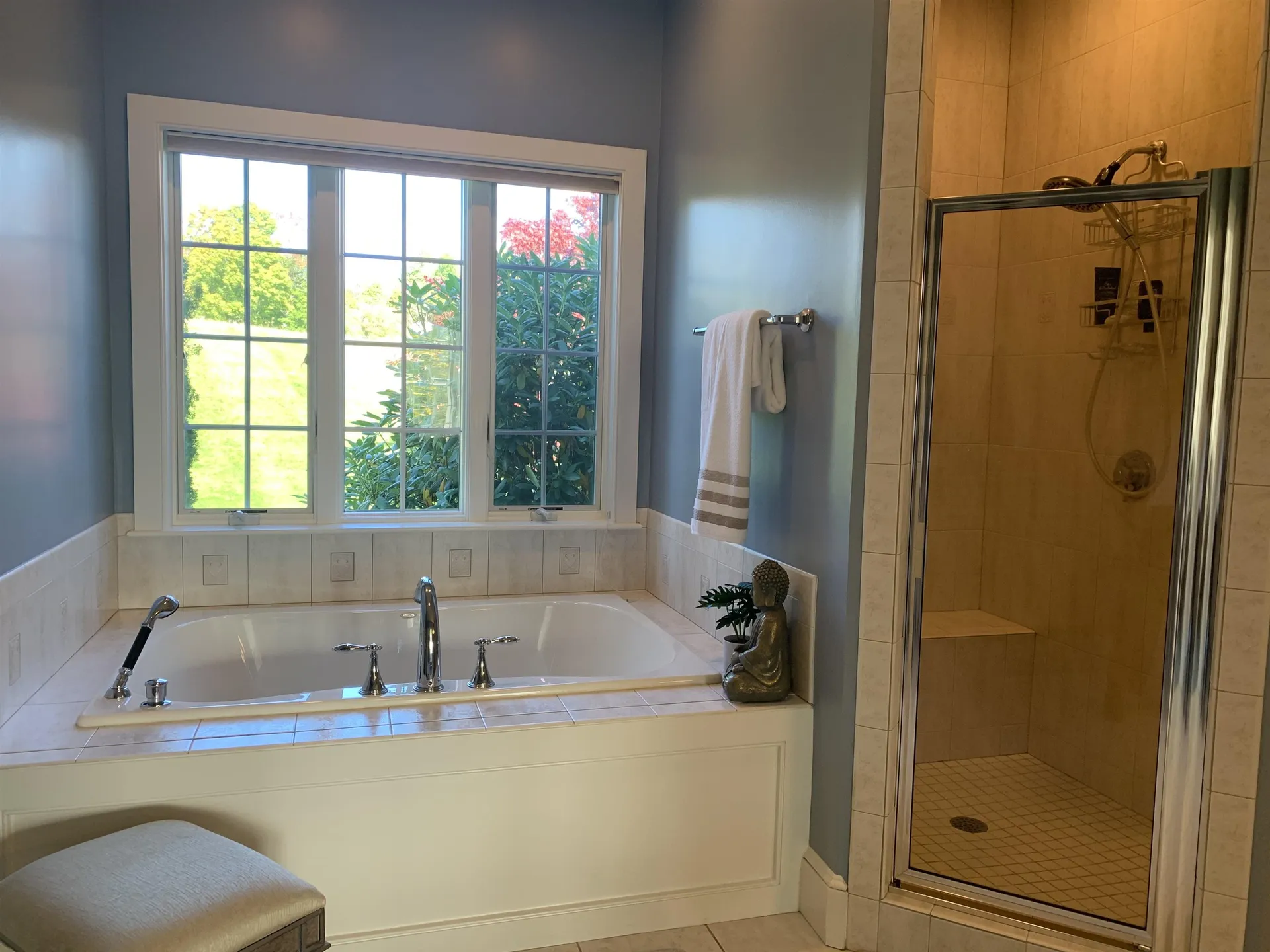 5 Lennon Lane Walpole NH 03608