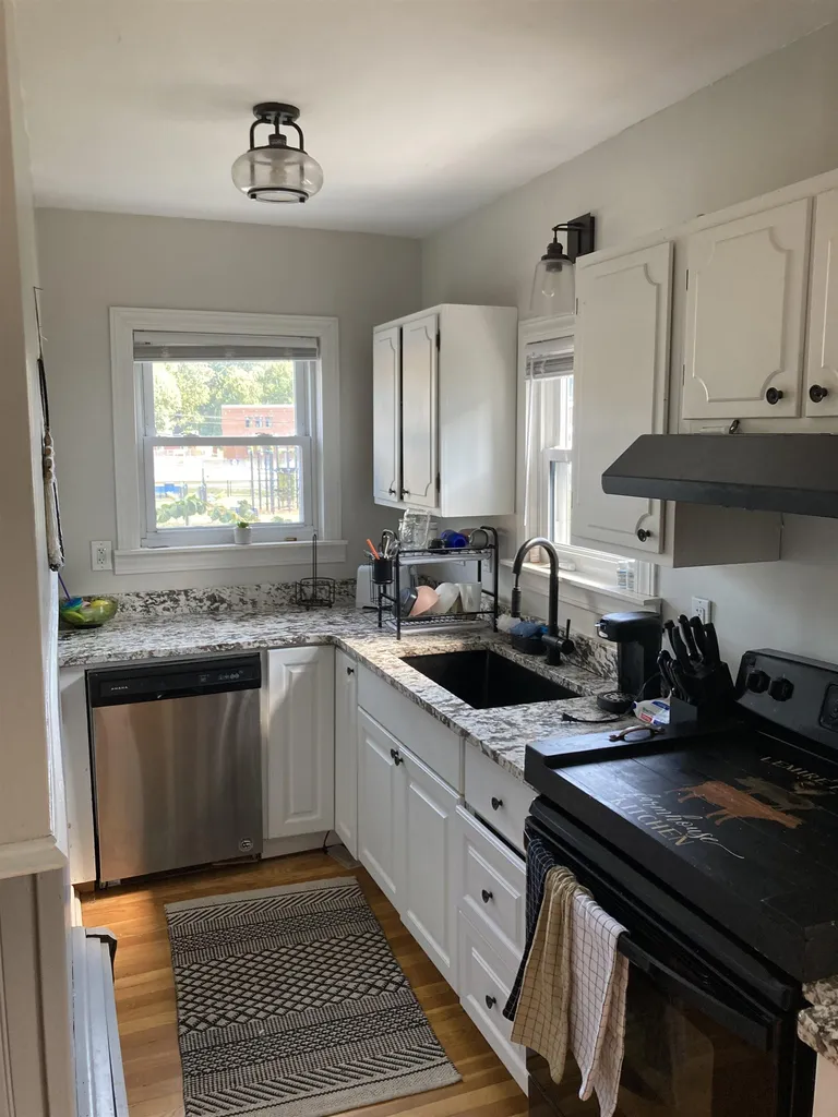 233 Blucher Street Manchester NH 03102