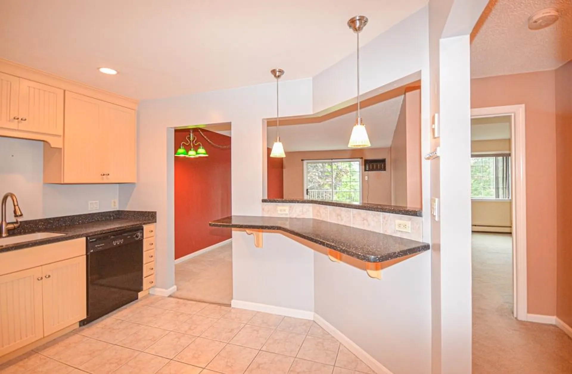 377 Huse Road Manchester NH 03103-3174