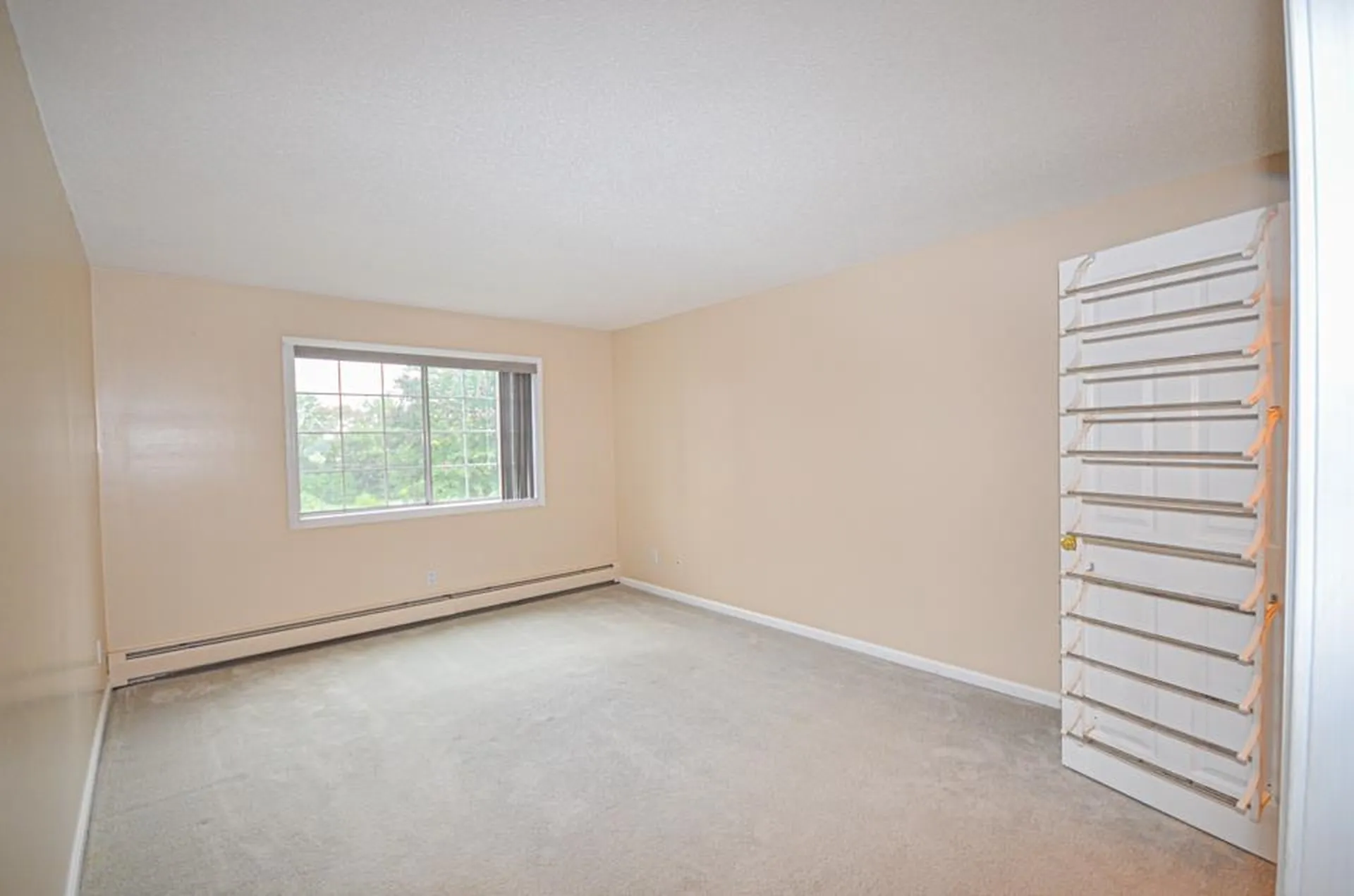 377 Huse Road Manchester NH 03103-3174
