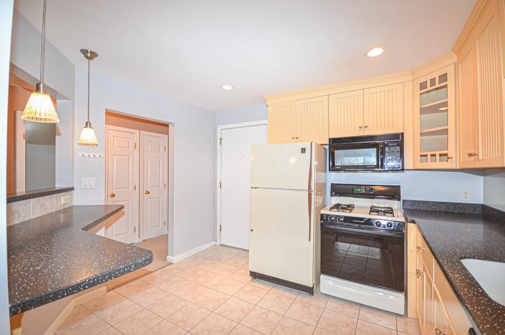 377 Huse Road Manchester NH 03103-3174