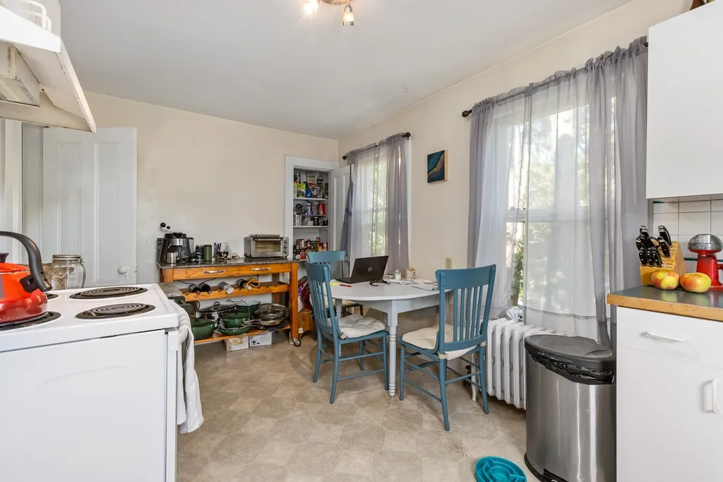 162 Thornton Street Portsmouth NH 03801