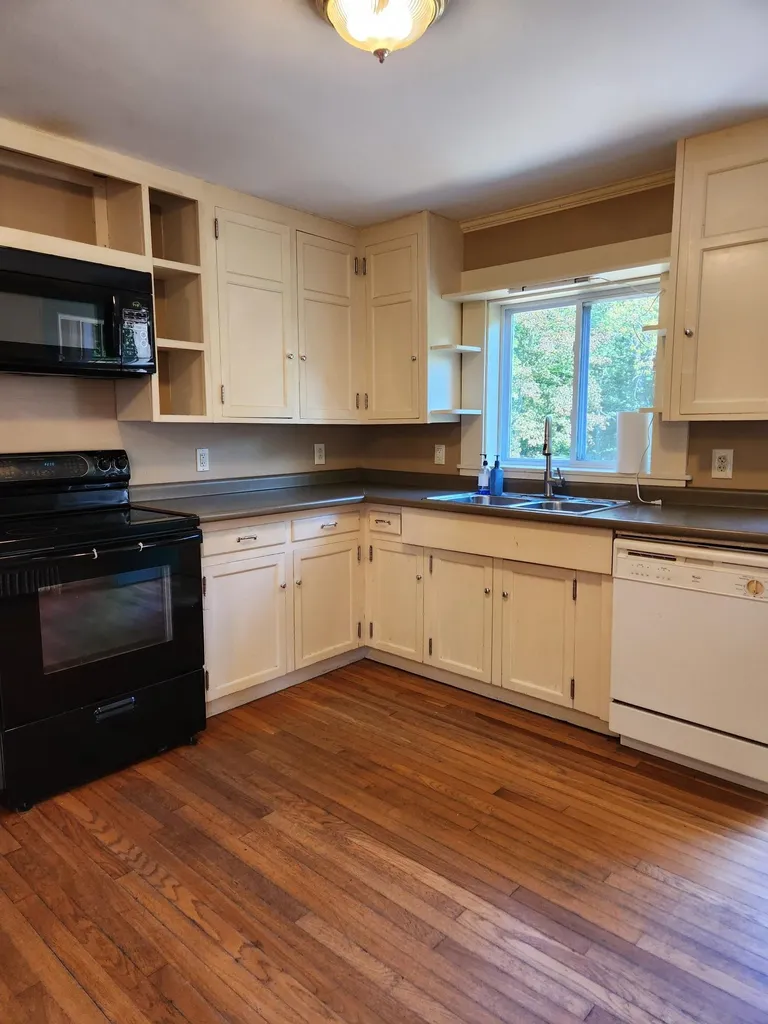 28 Old Wolfeboro Road Alton NH 03809