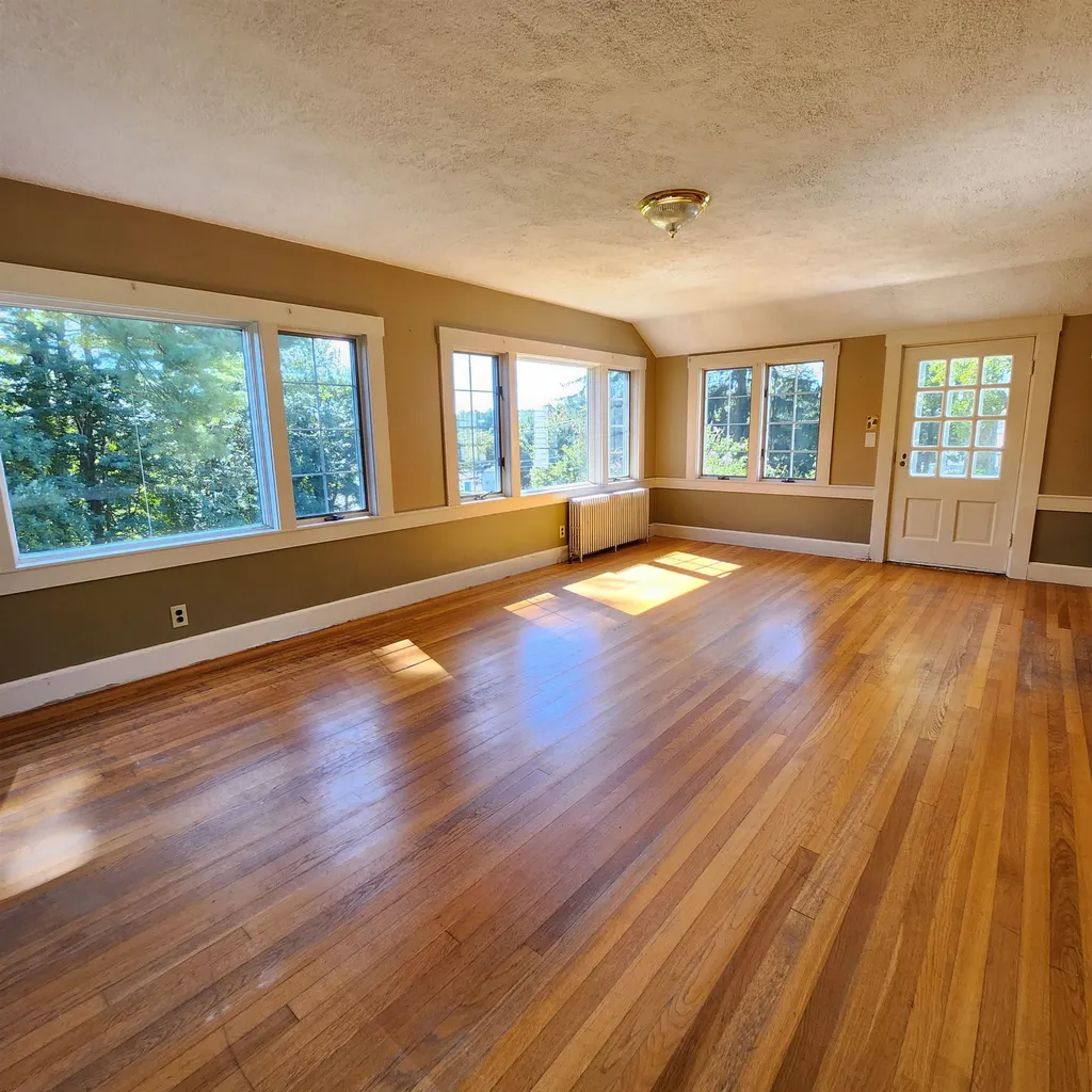 28 Old Wolfeboro Road Alton NH 03809
