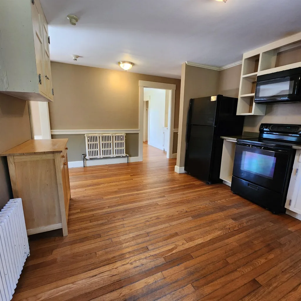 28 Old Wolfeboro Road Alton NH 03809