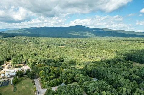 4 Oak Leaf Avenue Tuftonboro NH 03816