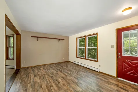 4 Oak Leaf Avenue Tuftonboro NH 03816