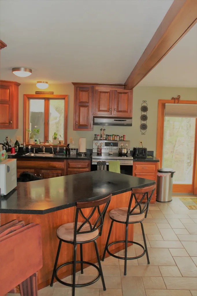 12 Pippen Lane Pittsfield NH 03263