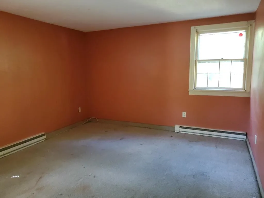 21 Jacqueline Avenue Claremont NH 03743