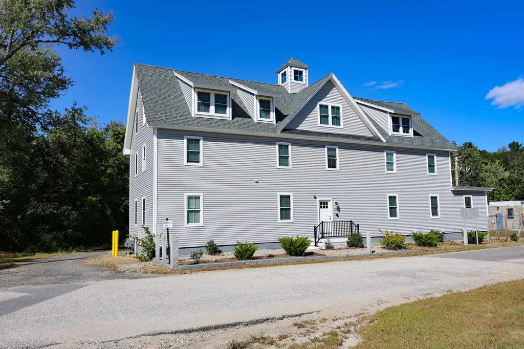 1966 Maple Street Hopkinton NH 03229