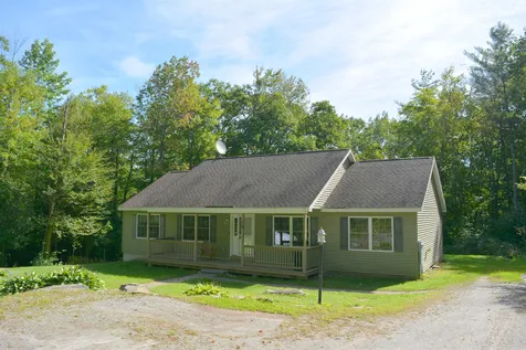 18 Redwater Road Croydon NH 03773
