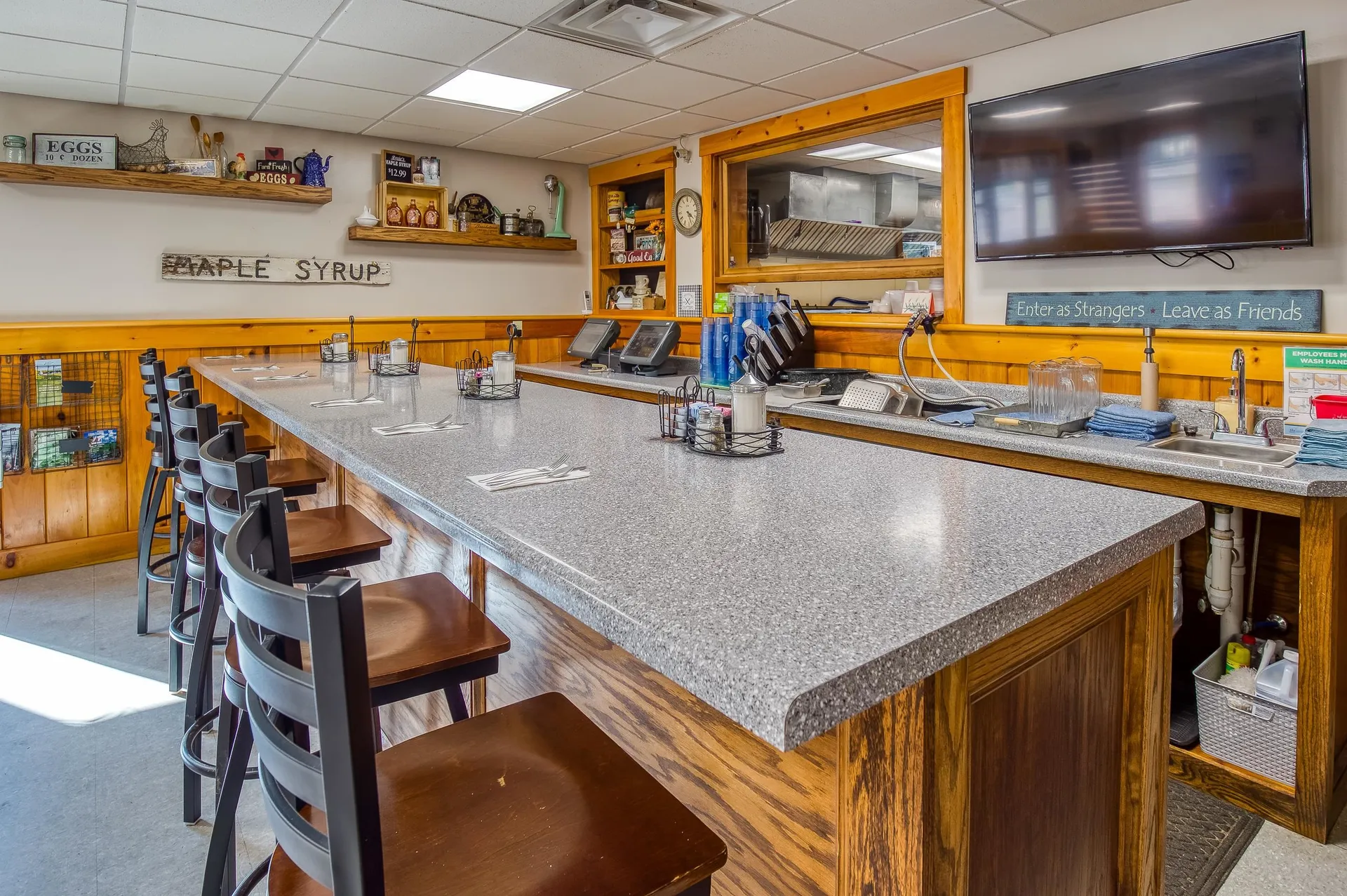 1547 White Mountain Highway Tamworth NH 03886