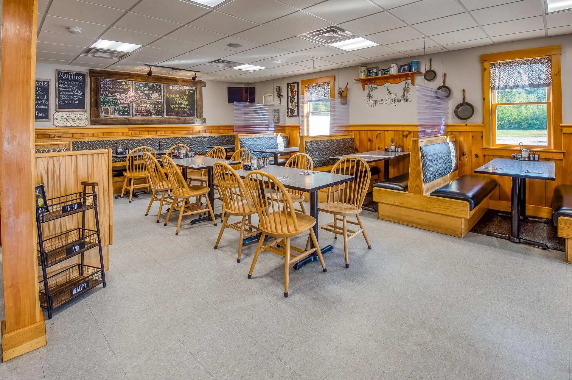 1547 White Mountain Highway Tamworth NH 03886