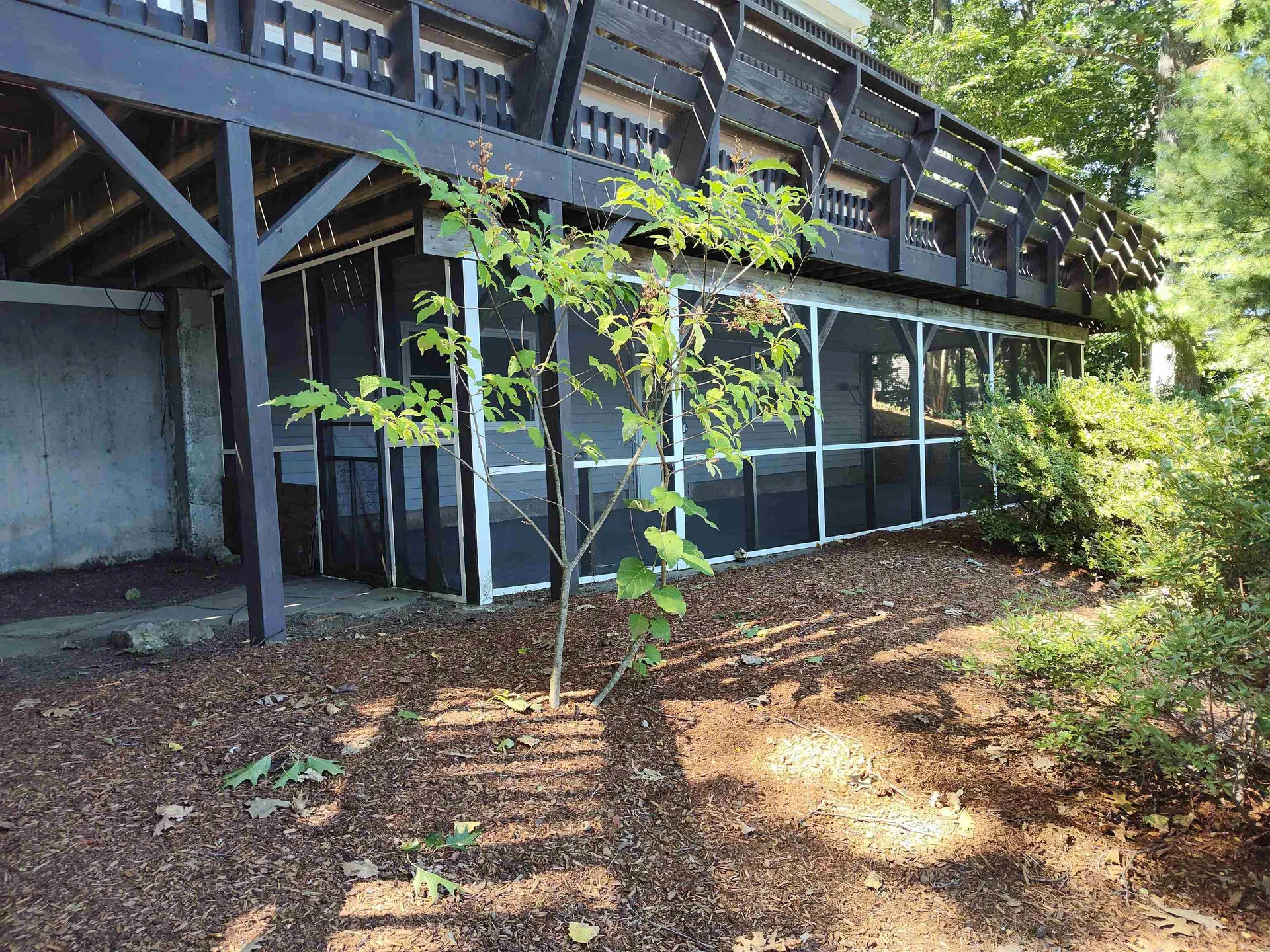 16 Round Hill Road Sandown NH 03873