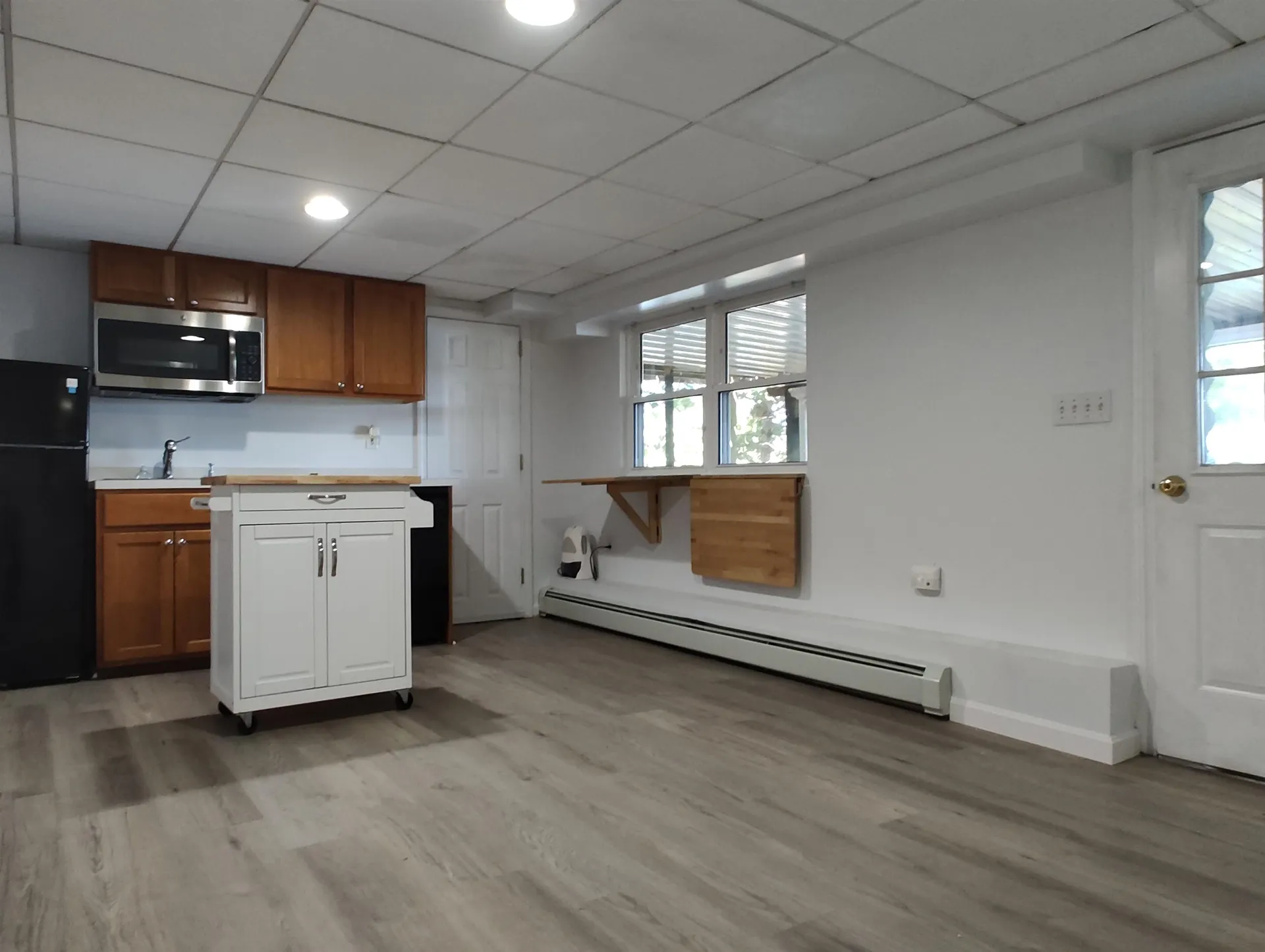 16 Round Hill Road Sandown NH 03873