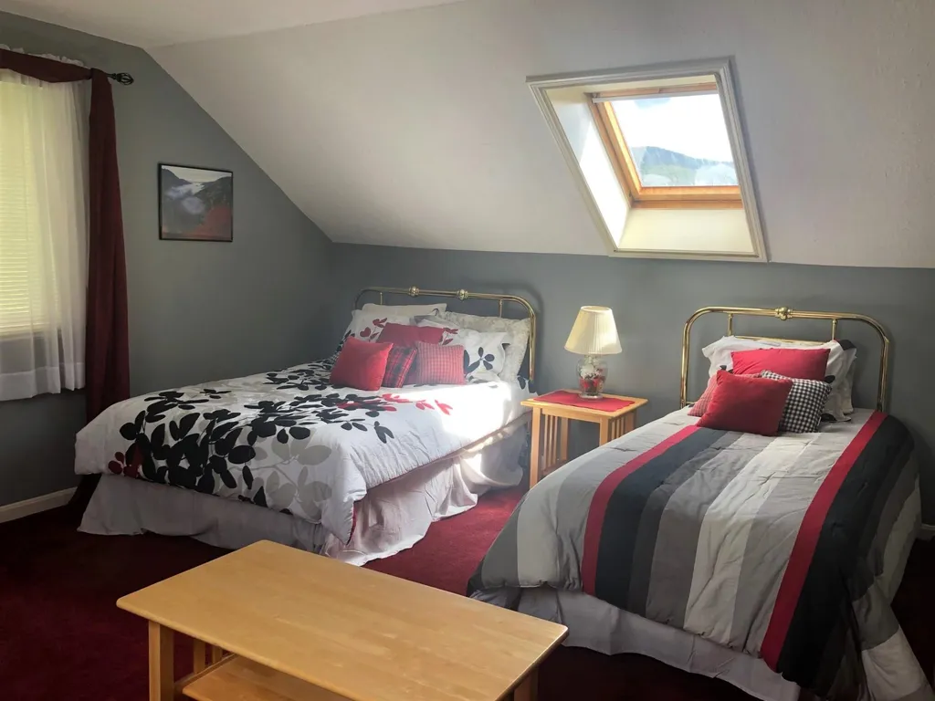 6 Monroe Drive Woodstock NH 03262