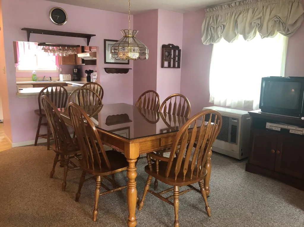 6 Monroe Drive Woodstock NH 03262