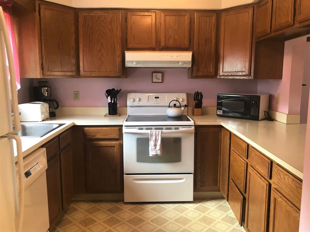 6 Monroe Drive Woodstock NH 03262
