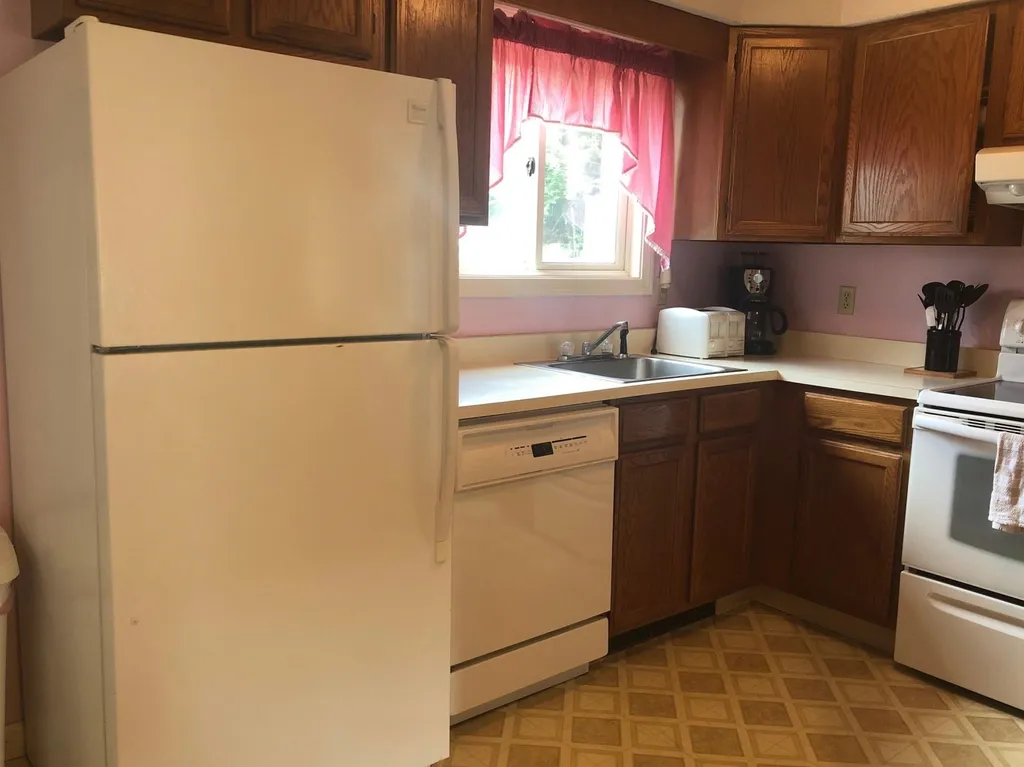 6 Monroe Drive Woodstock NH 03262