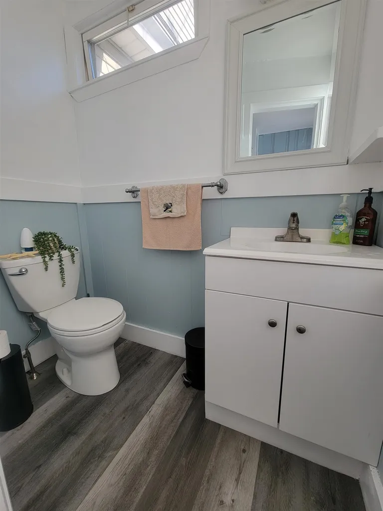 9 Cole Street Hampton NH 03842