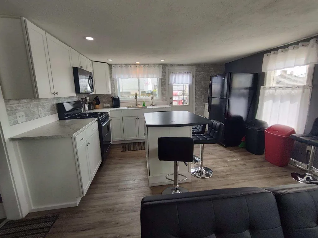 9 Cole Street Hampton NH 03842