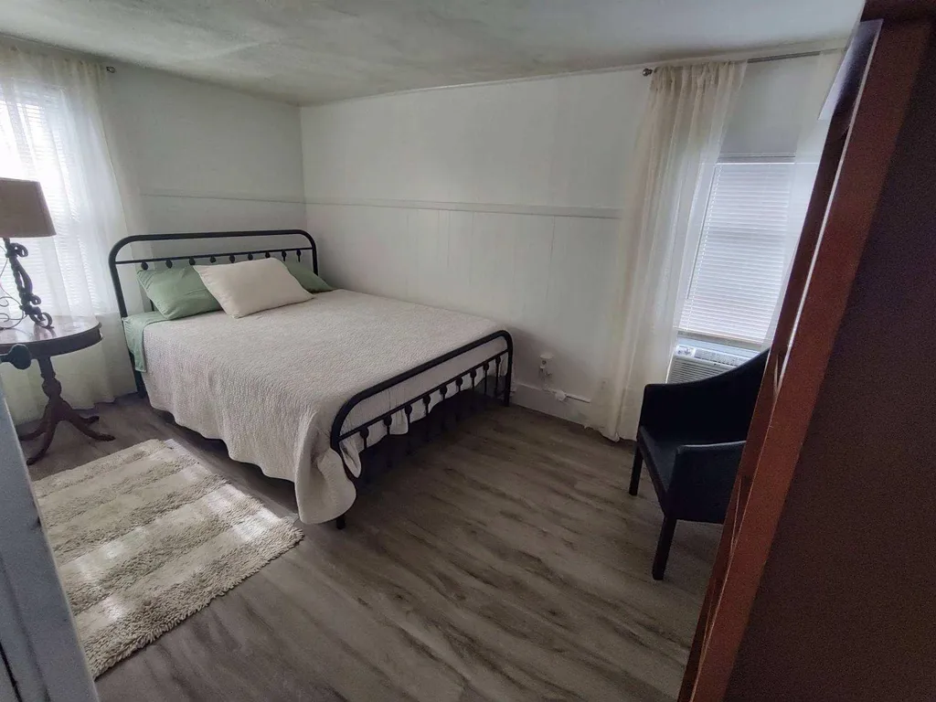9 Cole Street Hampton NH 03842
