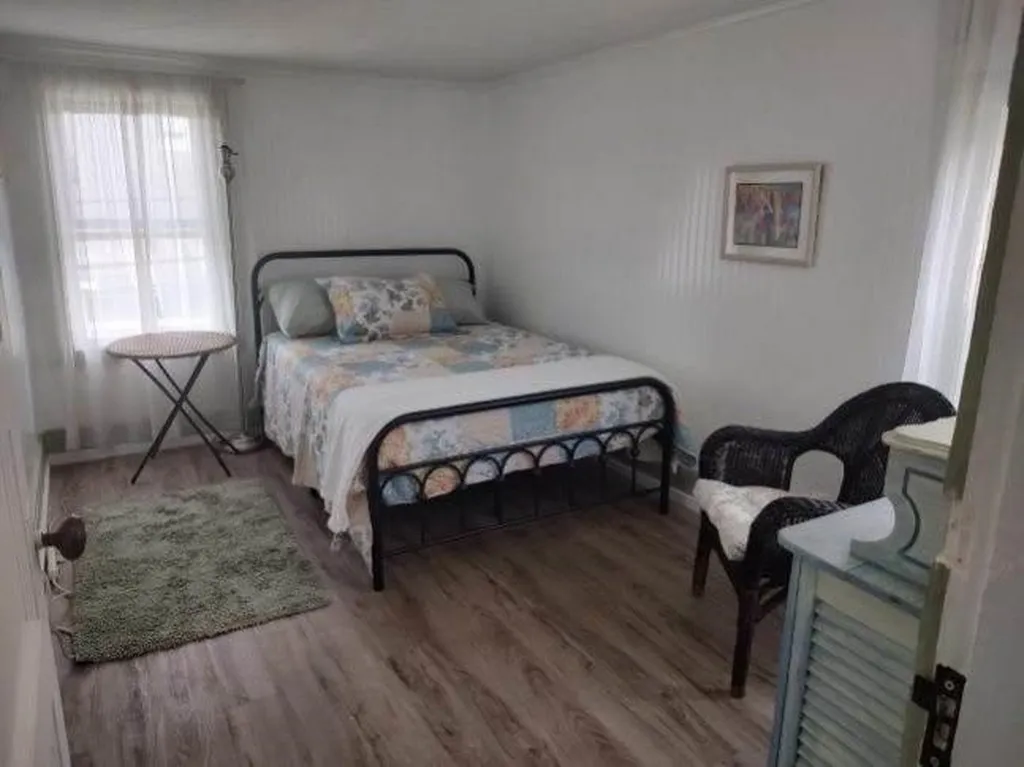9 Cole Street Hampton NH 03842