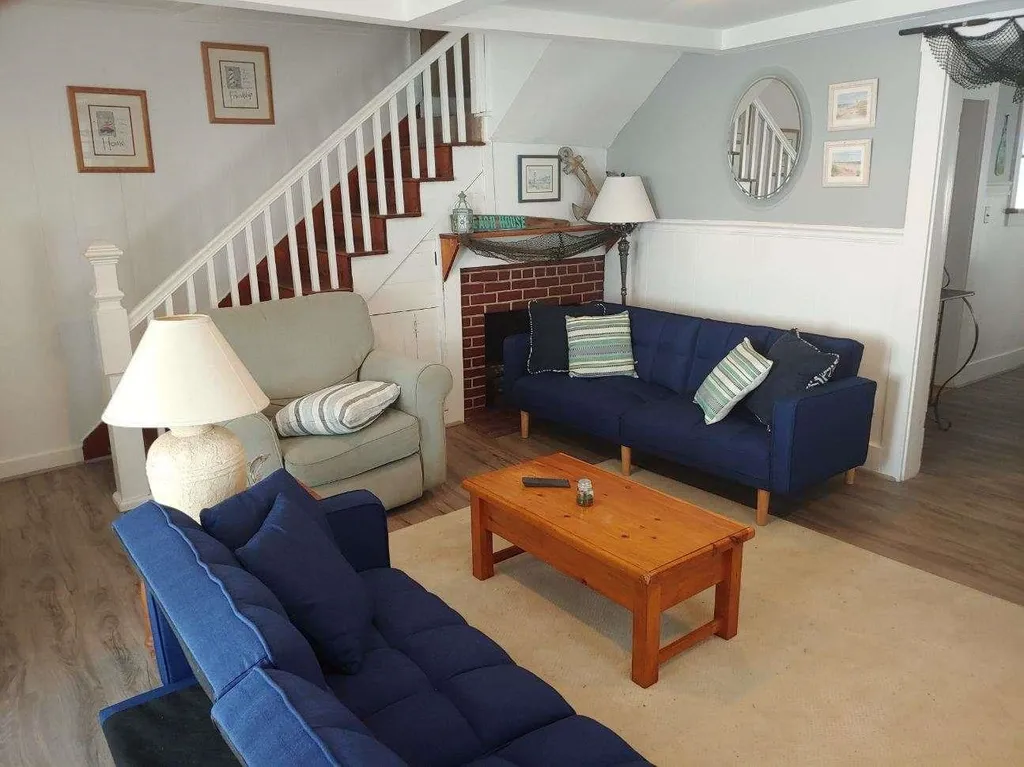 9 Cole Street Hampton NH 03842