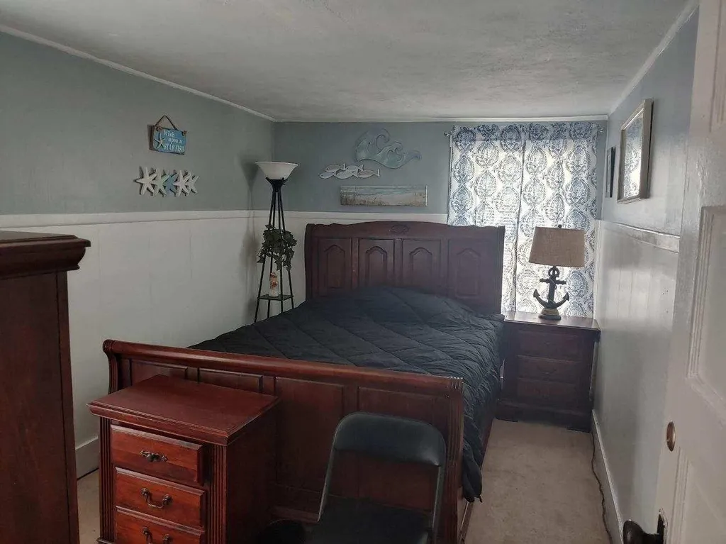 9 Cole Street Hampton NH 03842