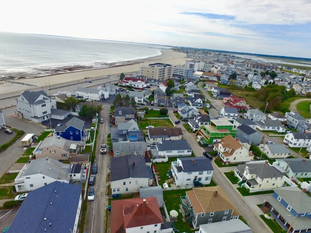 9 Cole Street Hampton NH 03842