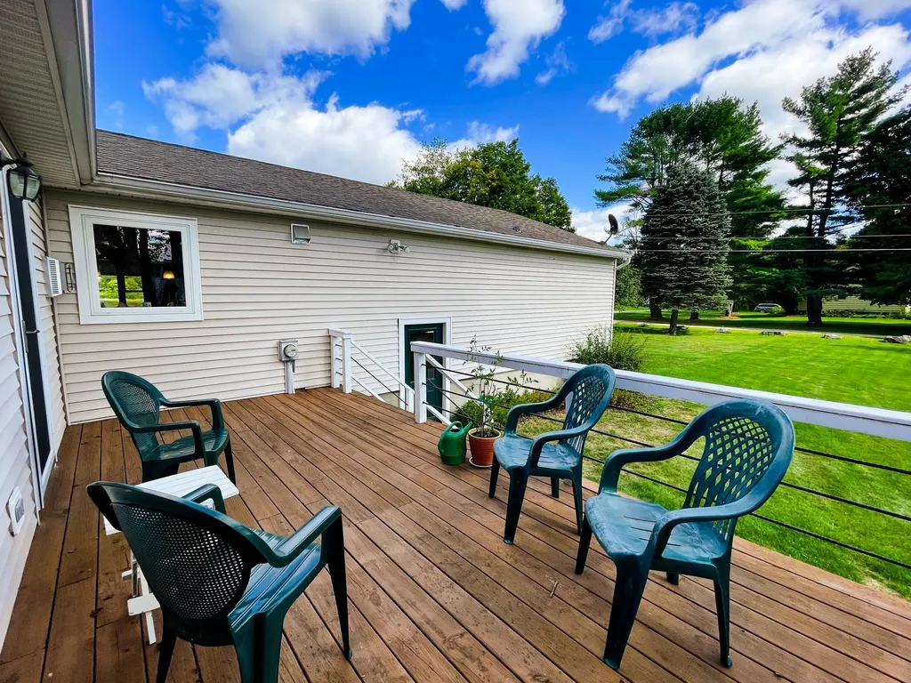 17 Palmer Lane Jericho VT 05465
