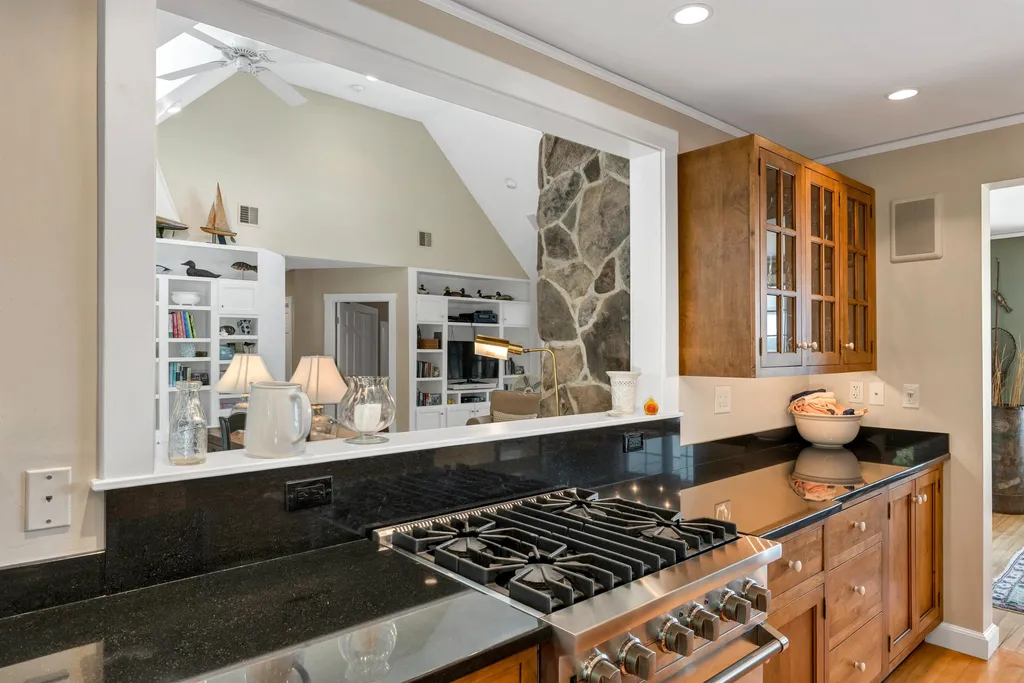 56 Bos N Way Moultonborough NH 03254