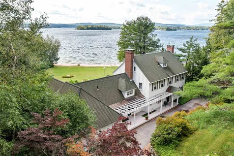 56 Bos N Way Moultonborough NH 03254