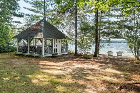 56 Bos N Way Moultonborough NH 03254