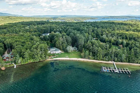 56 Bos N Way Moultonborough NH 03254