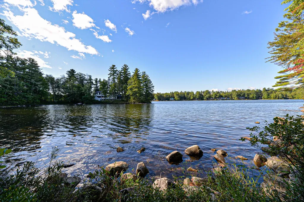 55 East Side Drive Ossipee NH 03814