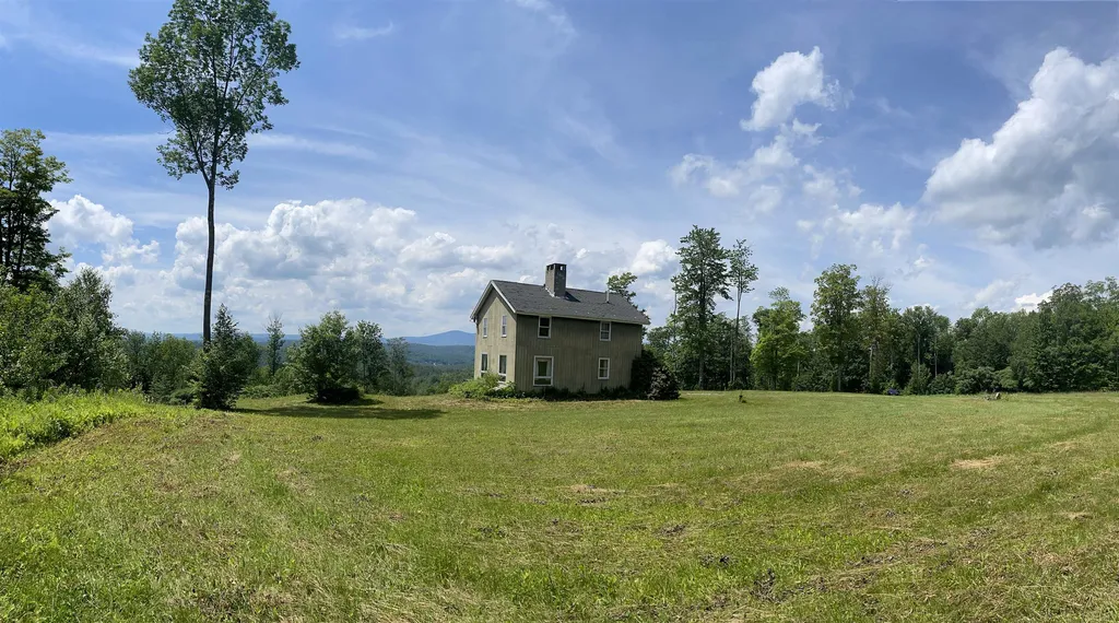 1751 Under The Mountain Road Londonderry VT 05155
