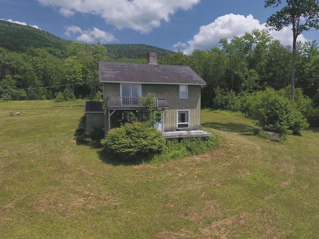 1751 Under The Mountain Road Londonderry VT 05155