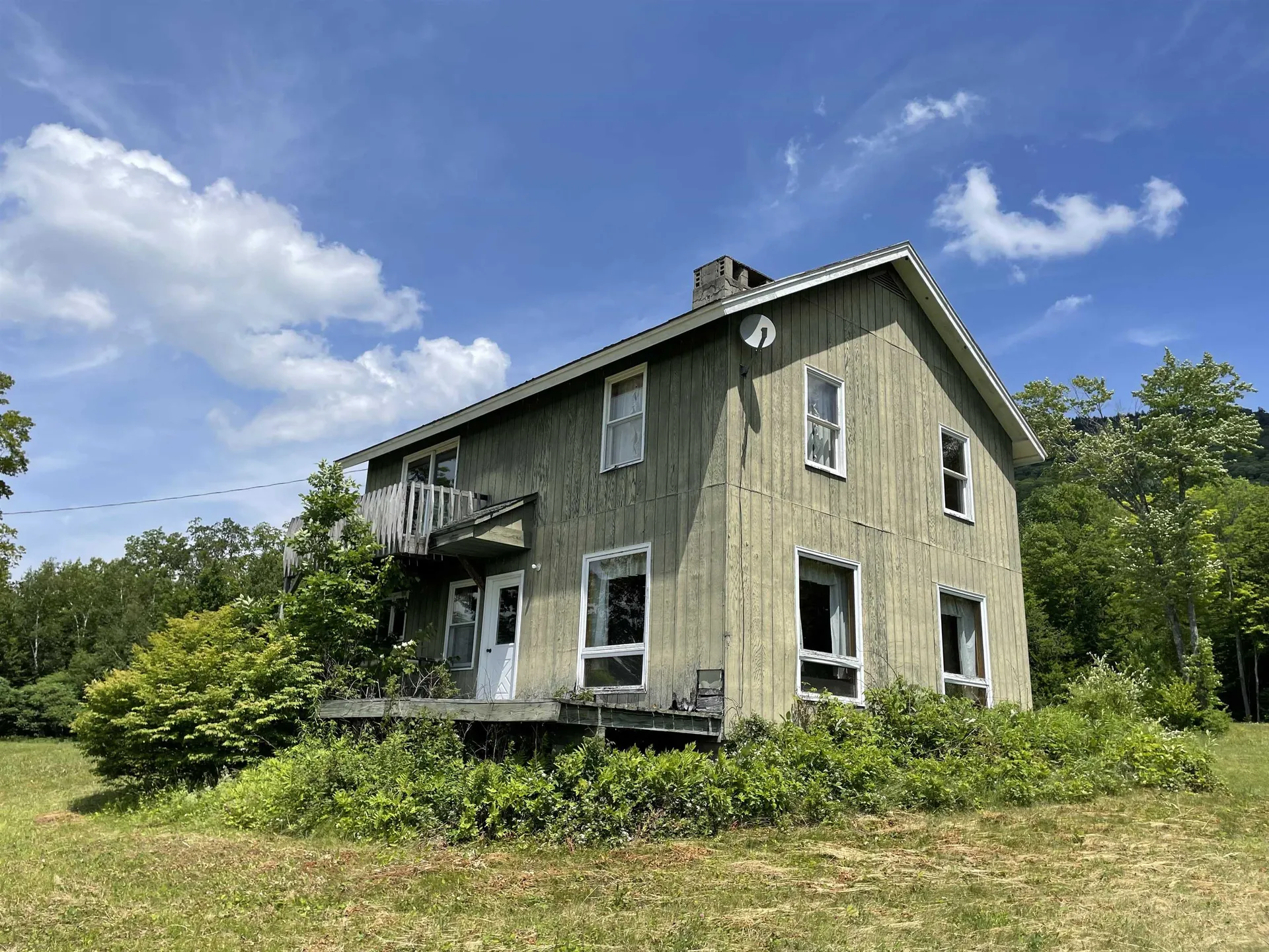 1751 Under The Mountain Road Londonderry VT 05155