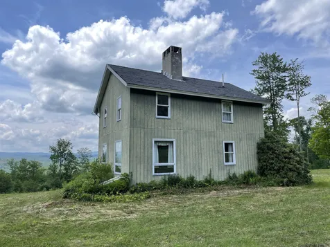 1751 Under The Mountain Road Londonderry VT 05155