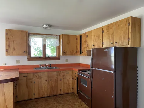 1751 Under The Mountain Road Londonderry VT 05155