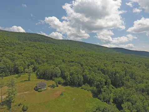 1751 Under The Mountain Road Londonderry VT 05155