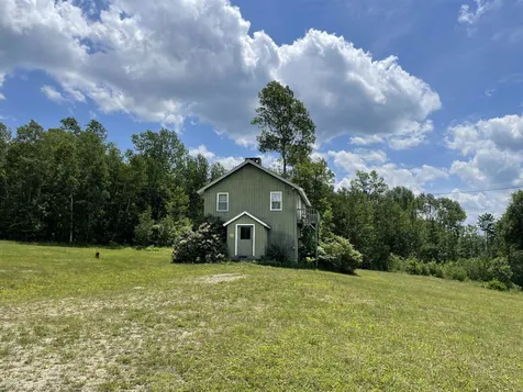 1751 Under The Mountain Road Londonderry VT 05155